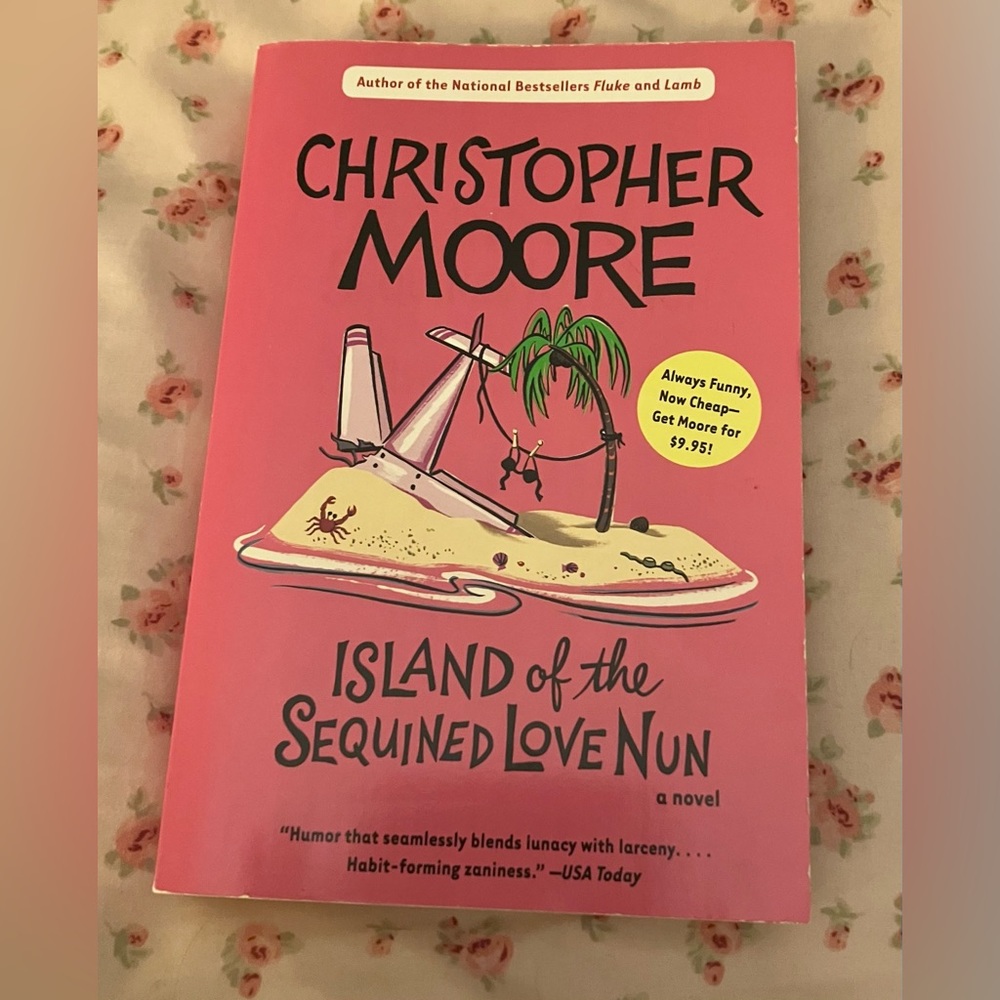 Island Of the Sequined Love Nun by Christopher Moore
